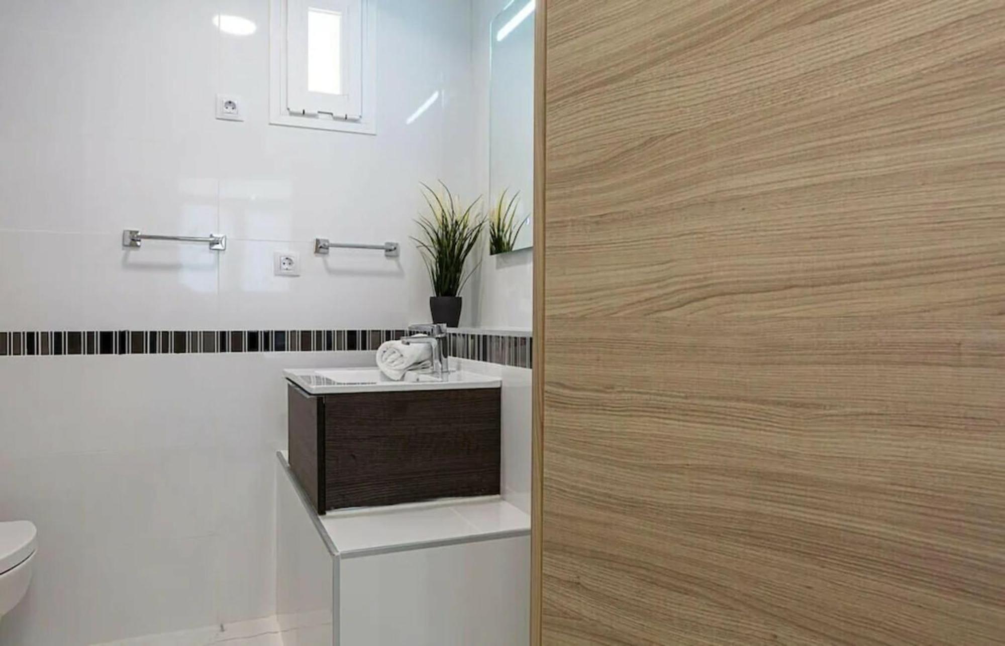 2Bedroom Duplex In Hortaleza Near Metro Madrid Exteriör bild